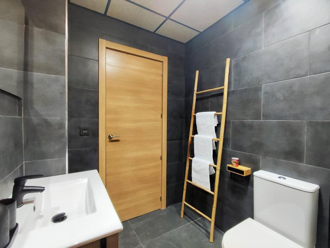 Ohana Home 3 Malaga Ngoại thất bức ảnh